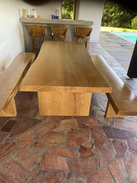Confection d'une table en chêne avec banc sur mesure pour biarritz